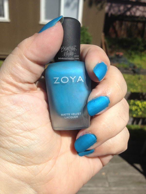 Zoya Matte Velvet "Phoebe" Manicure